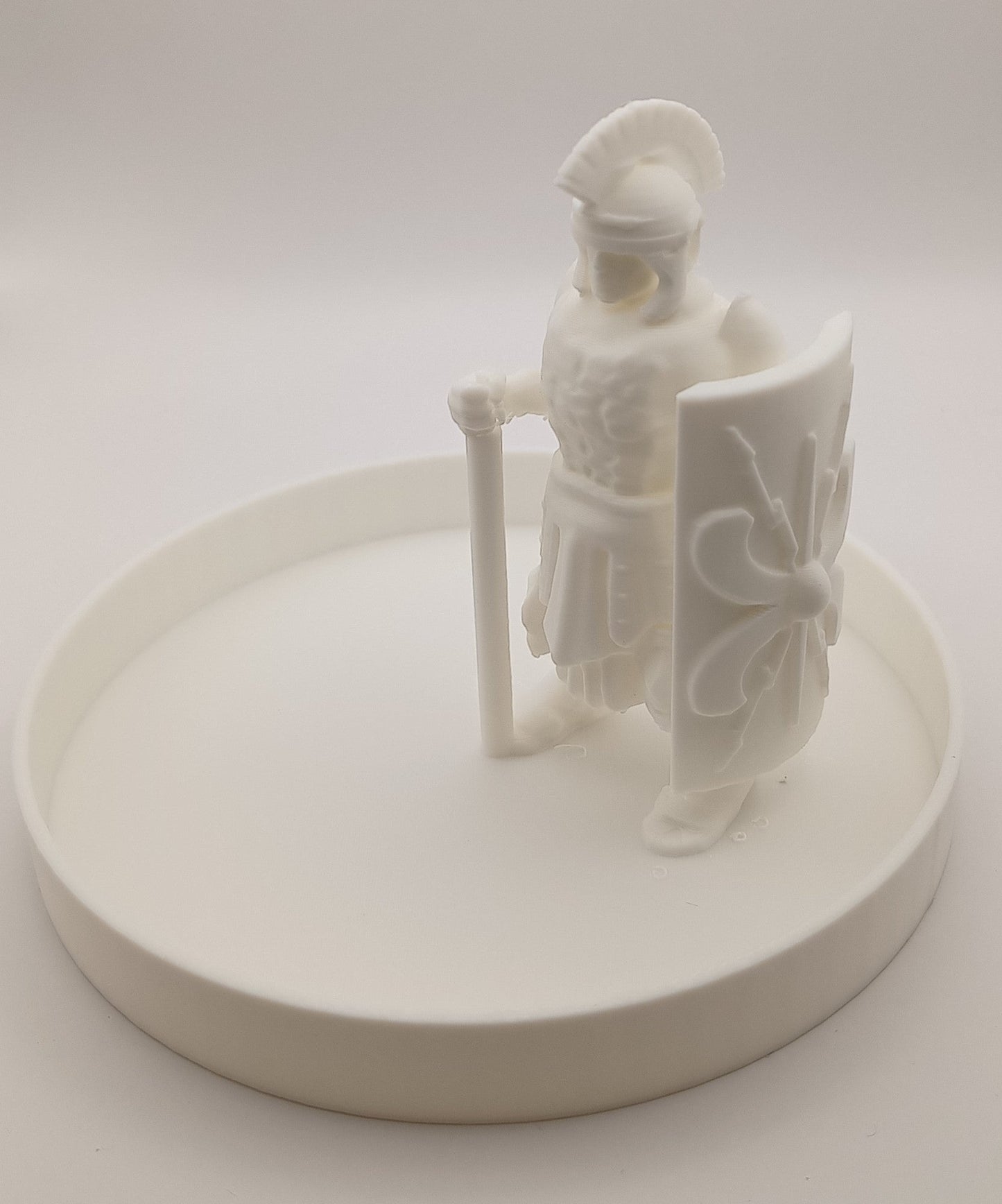 Suport Bețișoare Parfumate "Gladiatorul Roman" – Design Unic pentru Casă și Birou