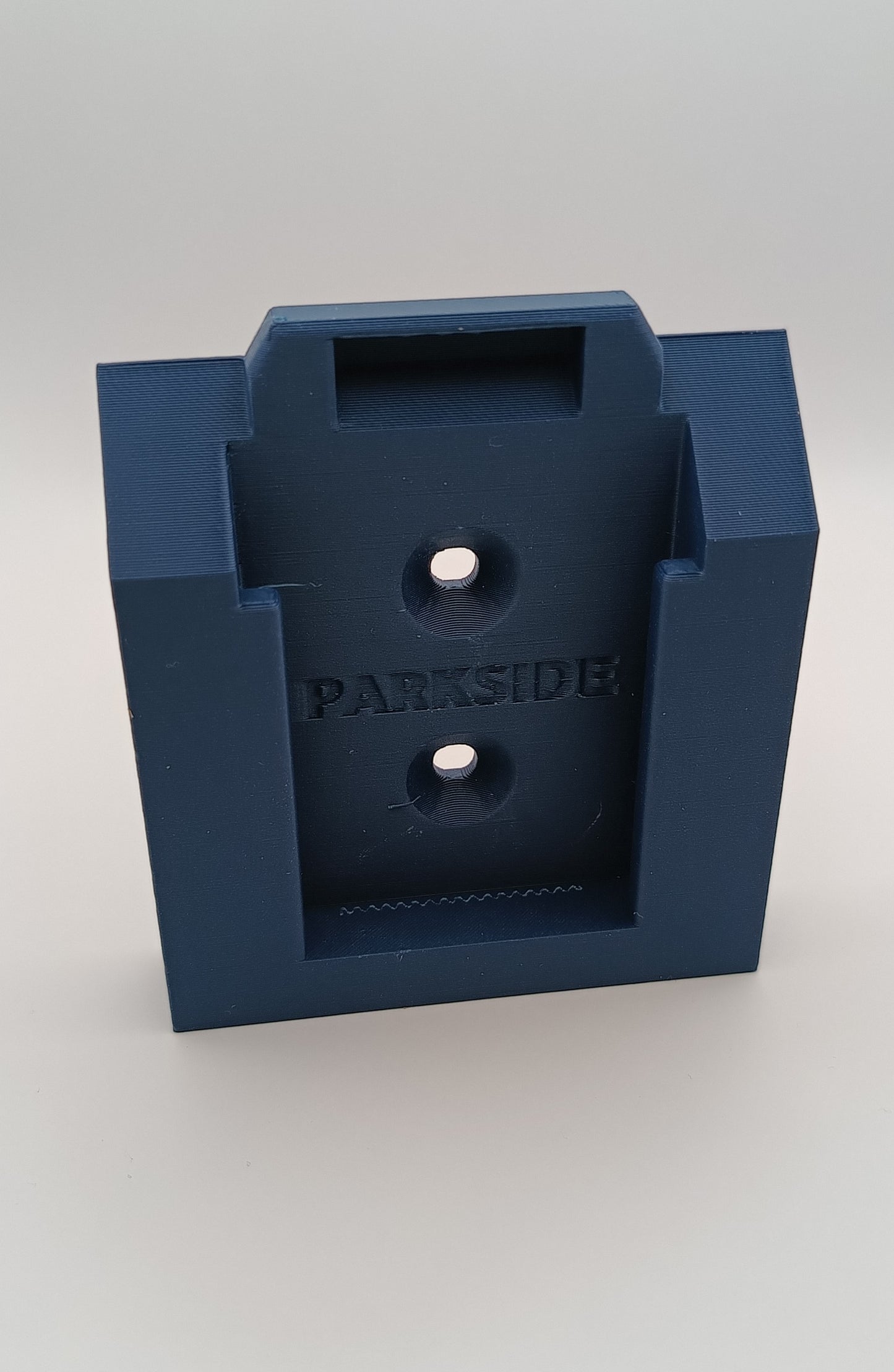 Dispozitiv pentru fixare compatibil cu acumulatorii Parkside X20V (20% reducere pentru minim 2 buc. achizitionate)