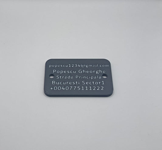 Eticheta troller personalizata cu orificii laterale ranforsate pentru prindere sigura cu bride sau cablu