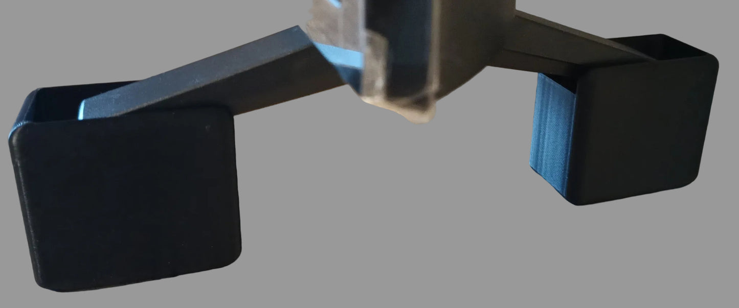 Înălțătoare monitor +4 cm montate pe birou pentru poziție ergonomică