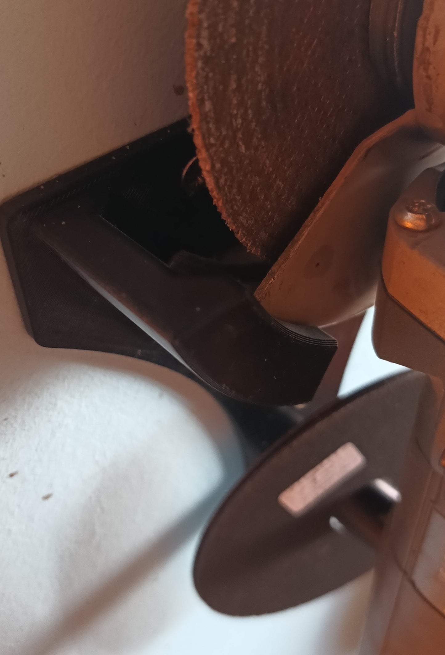 Suport perete pentru flex și discuri – ABS rezistent | 3D Print România