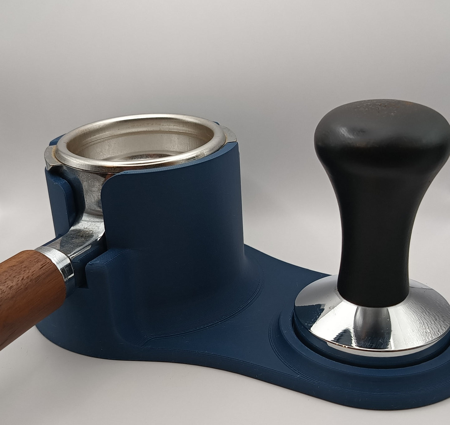 Suport portafiltru și tamper 58mm – kit tampare cafea, printat 3D