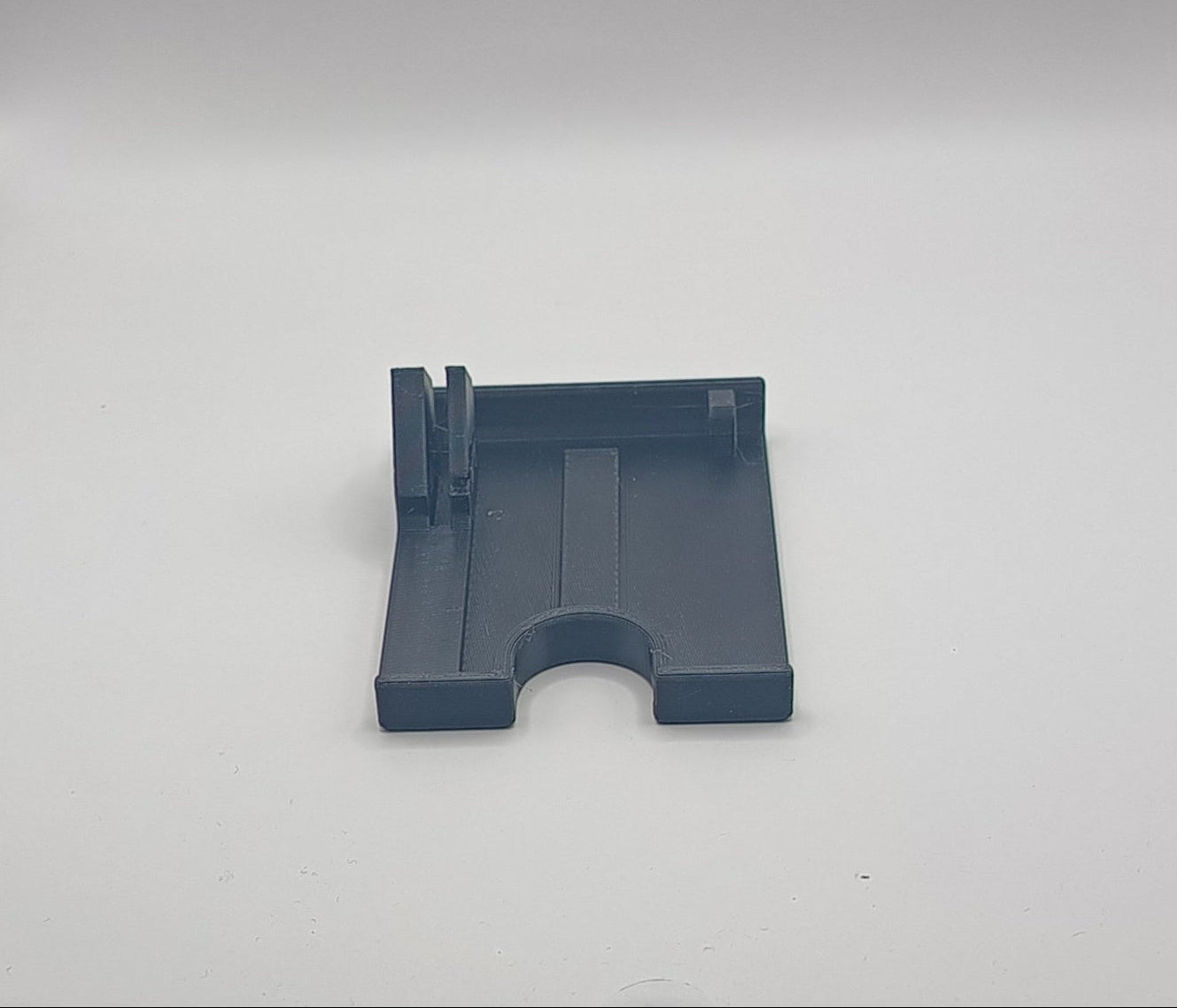 Clapeta port incarcare Dacia Spring upgrade din plastic PETG negru contra ruperii
